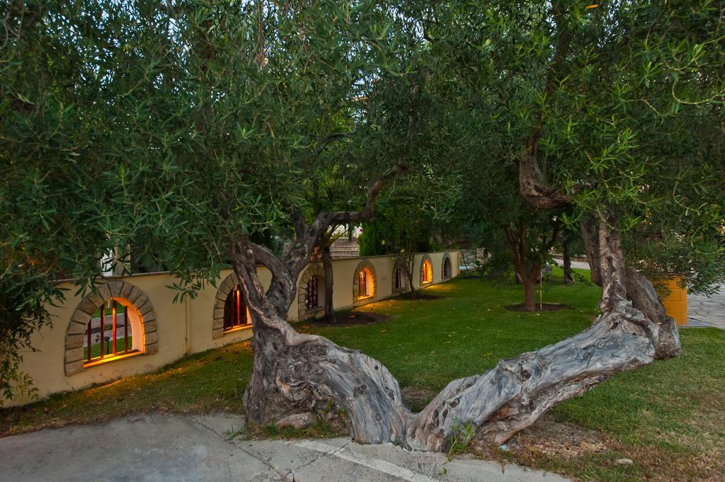 Seydnaya Apartments & Studios Неос-Мармарас Экстерьер фото